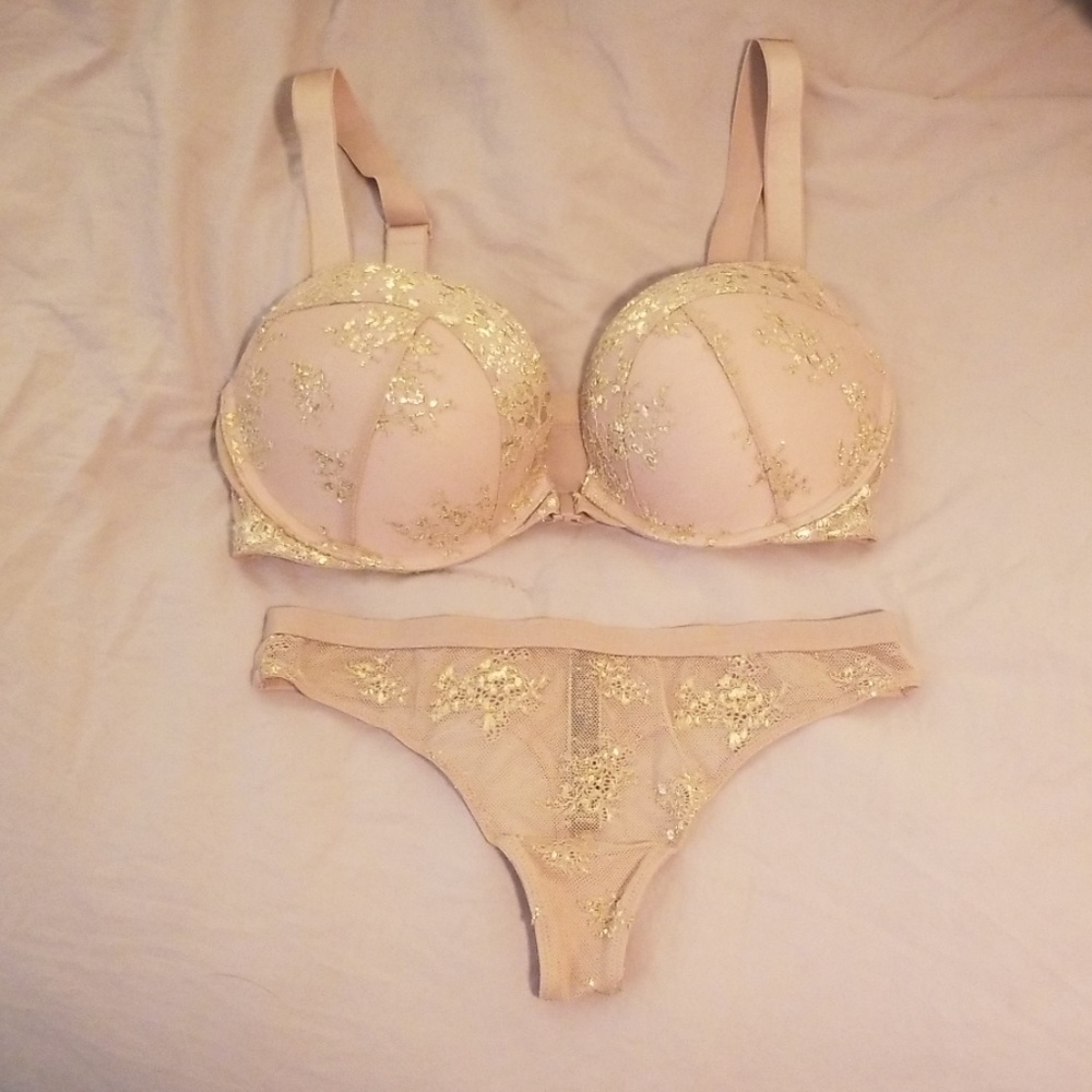 Victoria's Secret Set